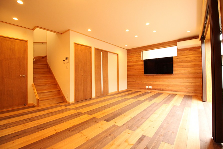 離れのような部屋がある家の写真2