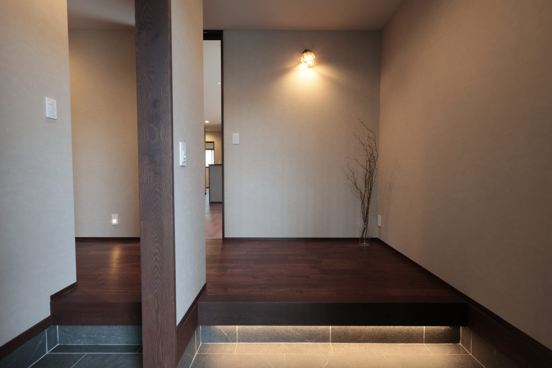まるで旅館のような和モダンテイストの平屋の写真2