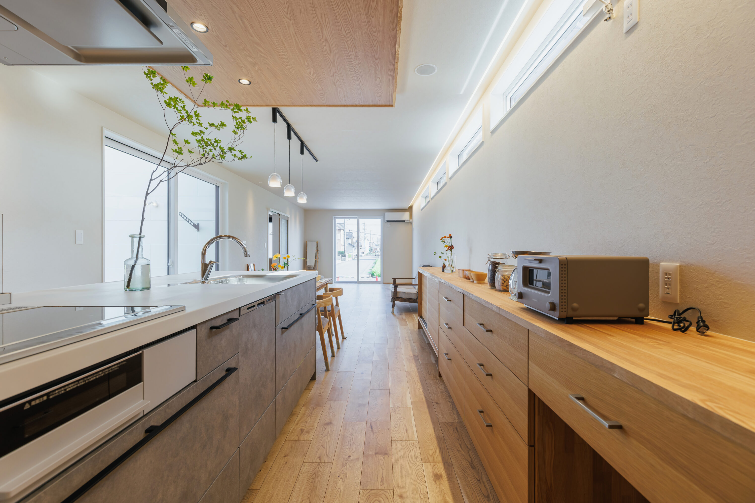 三角屋根がかわいいナチュラルウッディーなお家の写真14