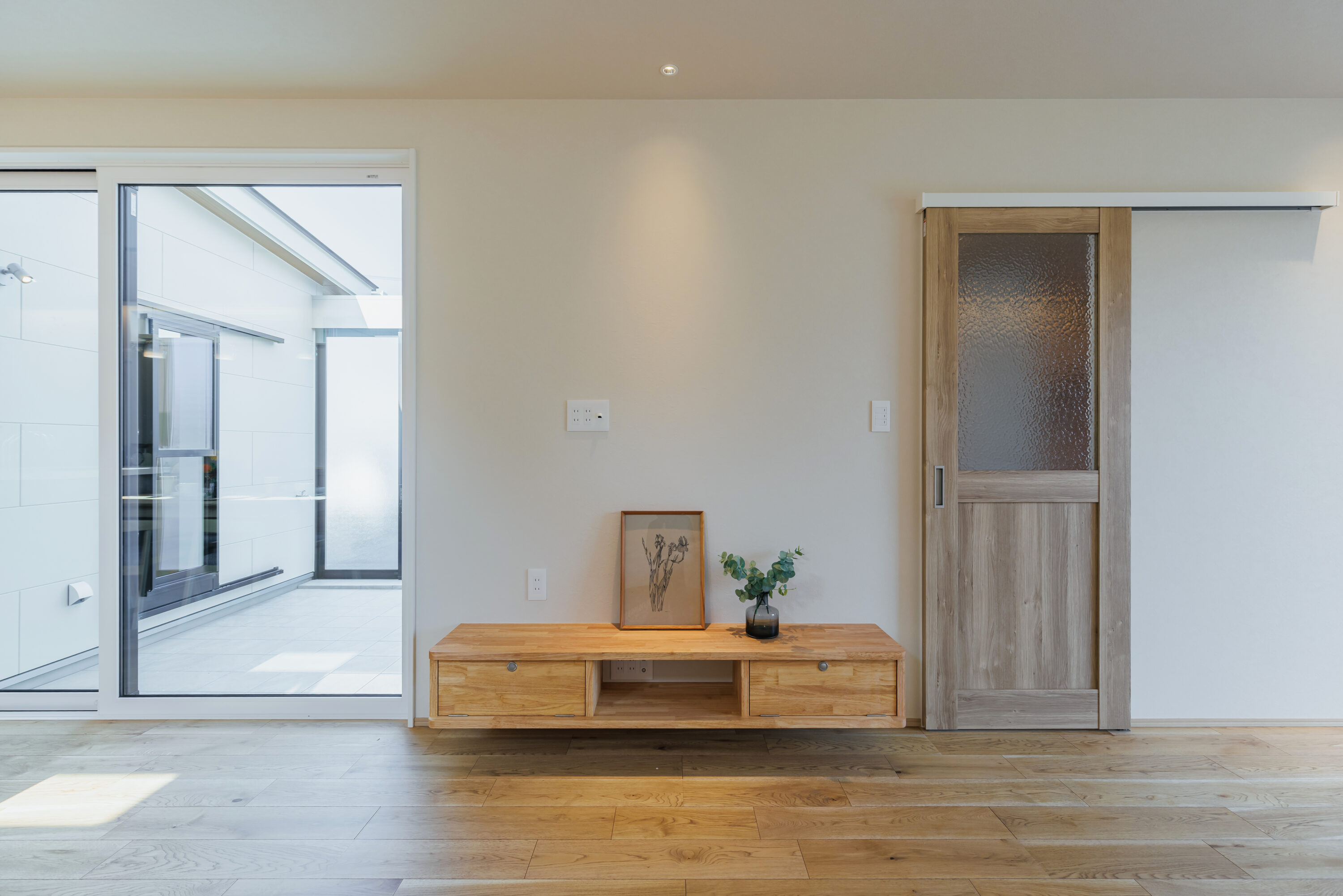 三角屋根がかわいいナチュラルウッディーなお家の写真12