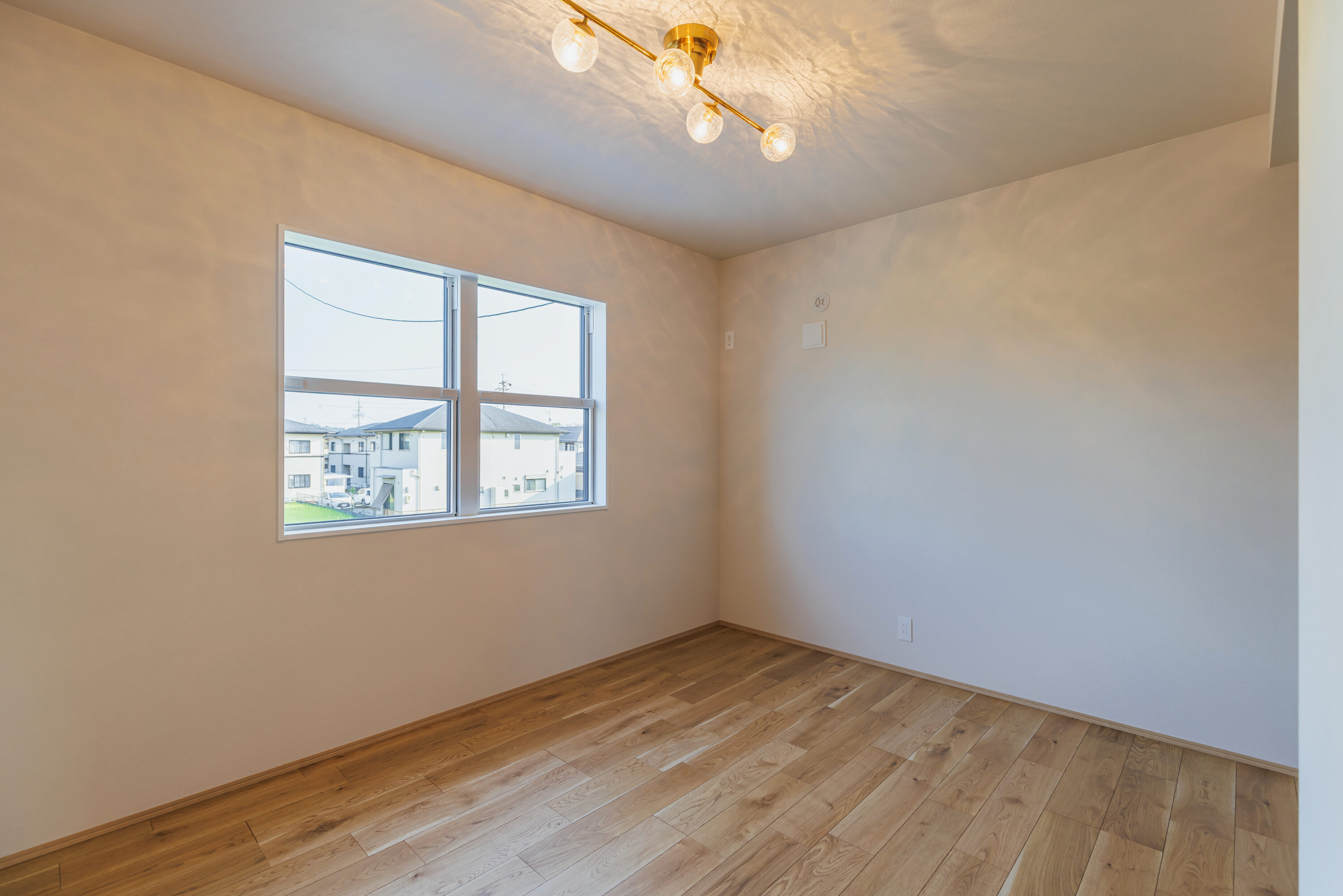 三角屋根がかわいいナチュラルウッディーなお家の写真6